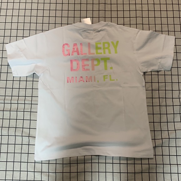 Gallery Dept. Signature Crewneck | Luxe Cotton | Minimalist Logo - Picture 2 of 6